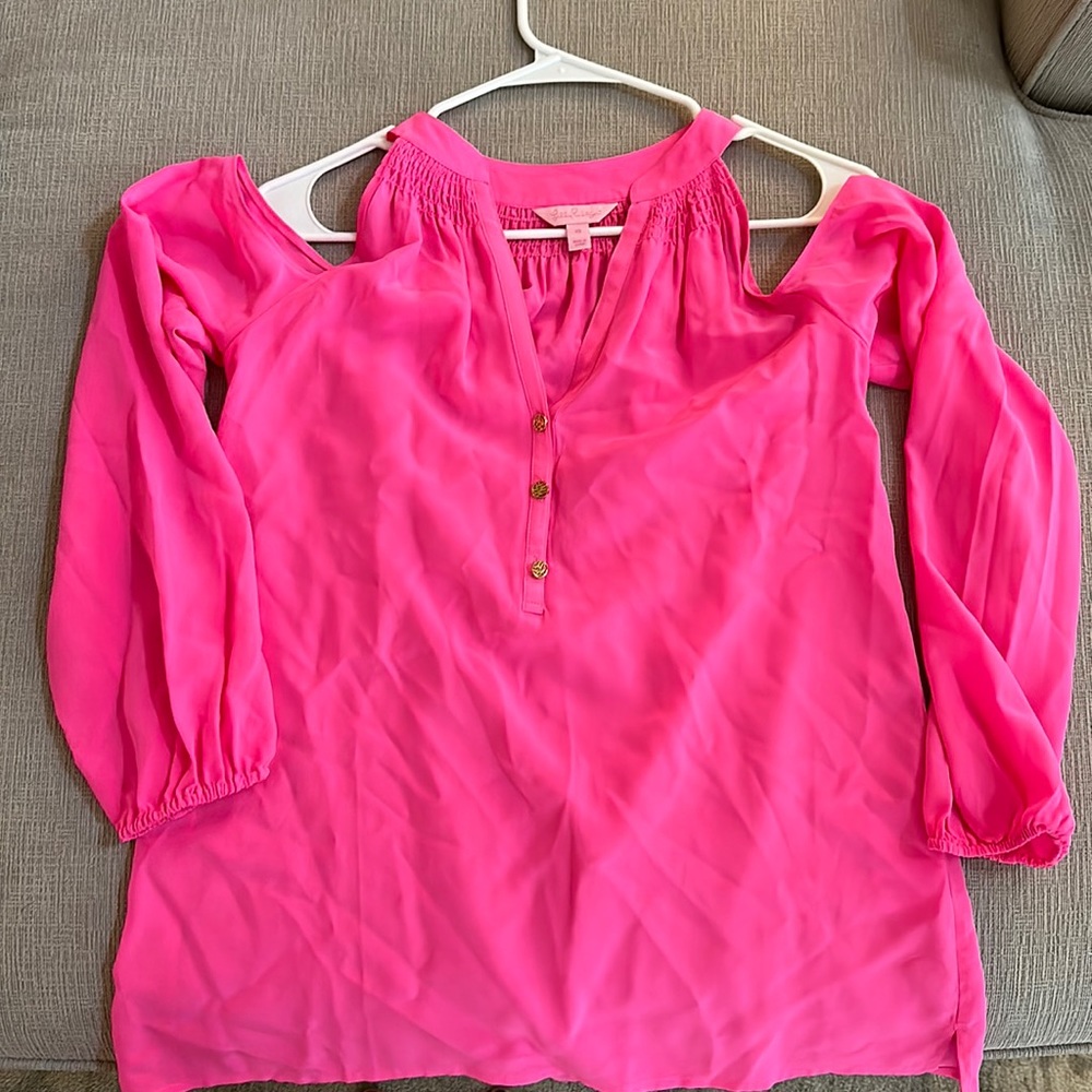 Lilly Pulitzer cold shoulder top